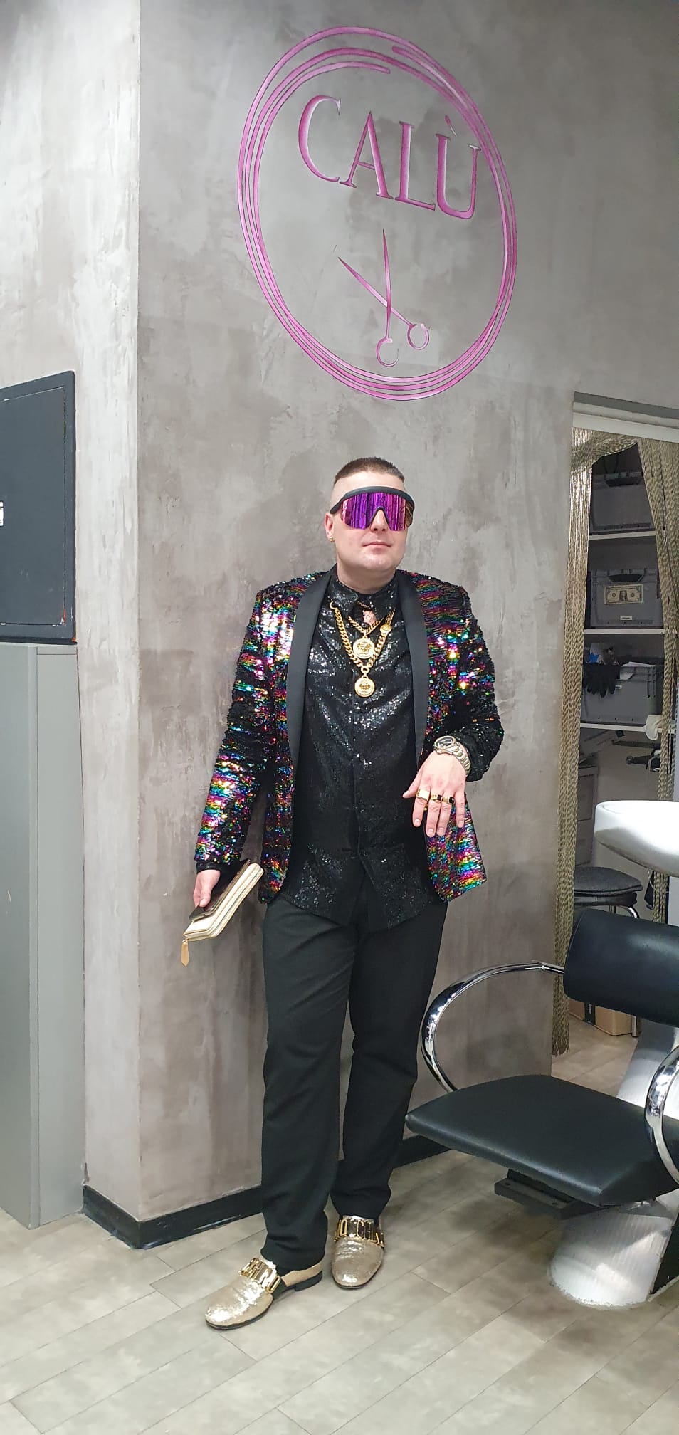 a8bf56da-5bf0-4883-bd4c-117e5c588a00